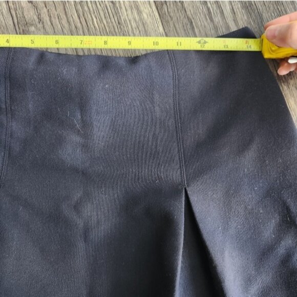 Abercrombie & Fitch Pleated Black Mini Skort Size Medium - Picture 3 of 5